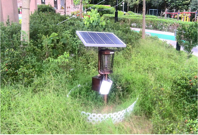 扬州小区安装太阳能灭蚊灯效果